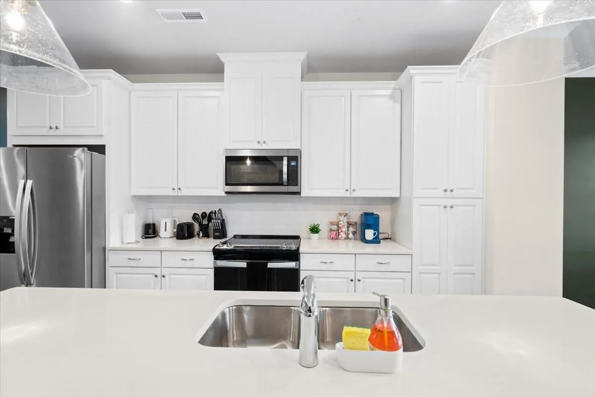 Villa Luxurious King 3Br Townhouse Mins To Uptown Clt! à Charlotte États-Unis