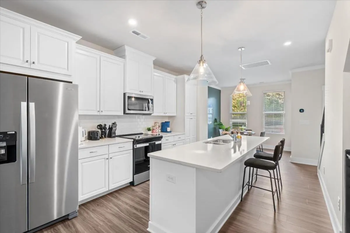 Villa Luxurious King 3Br Townhouse Mins To Uptown Clt! à Charlotte États-Unis