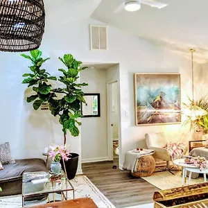 Rare Downtown Matthews Walk 2 Shops Restauraunts Hike Clt 2 Bedroom Not 3br Charlotte
